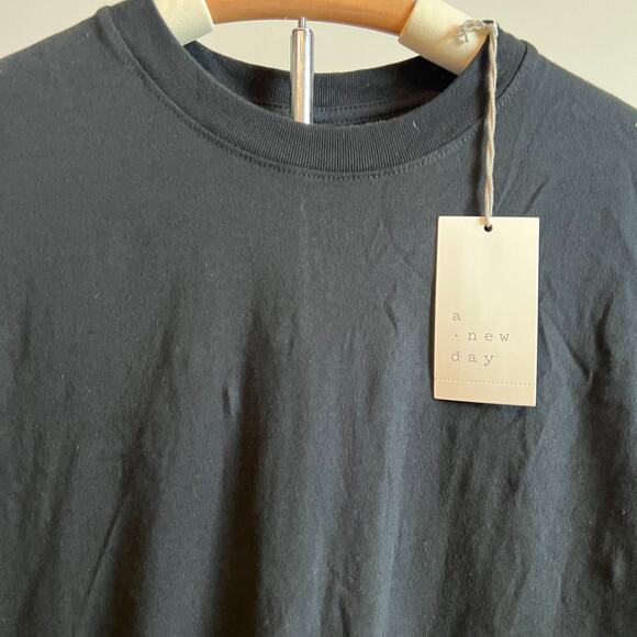 A New Day Women's Black Long Sleeve Crewneck T-Shirt - Size XL - NWT - Picture 3 of 7